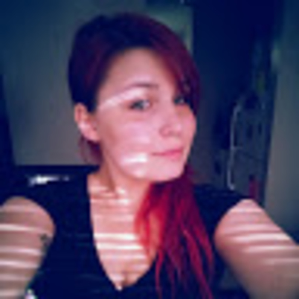 Meet your Posher, Corina